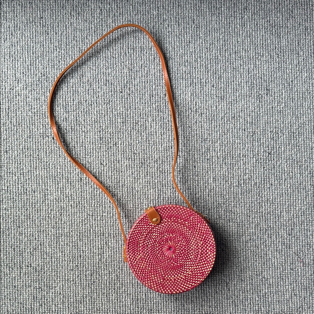 Ratan Purse Shoulder Bag Round Woven Crossbody Bag Pink White Tan Strap